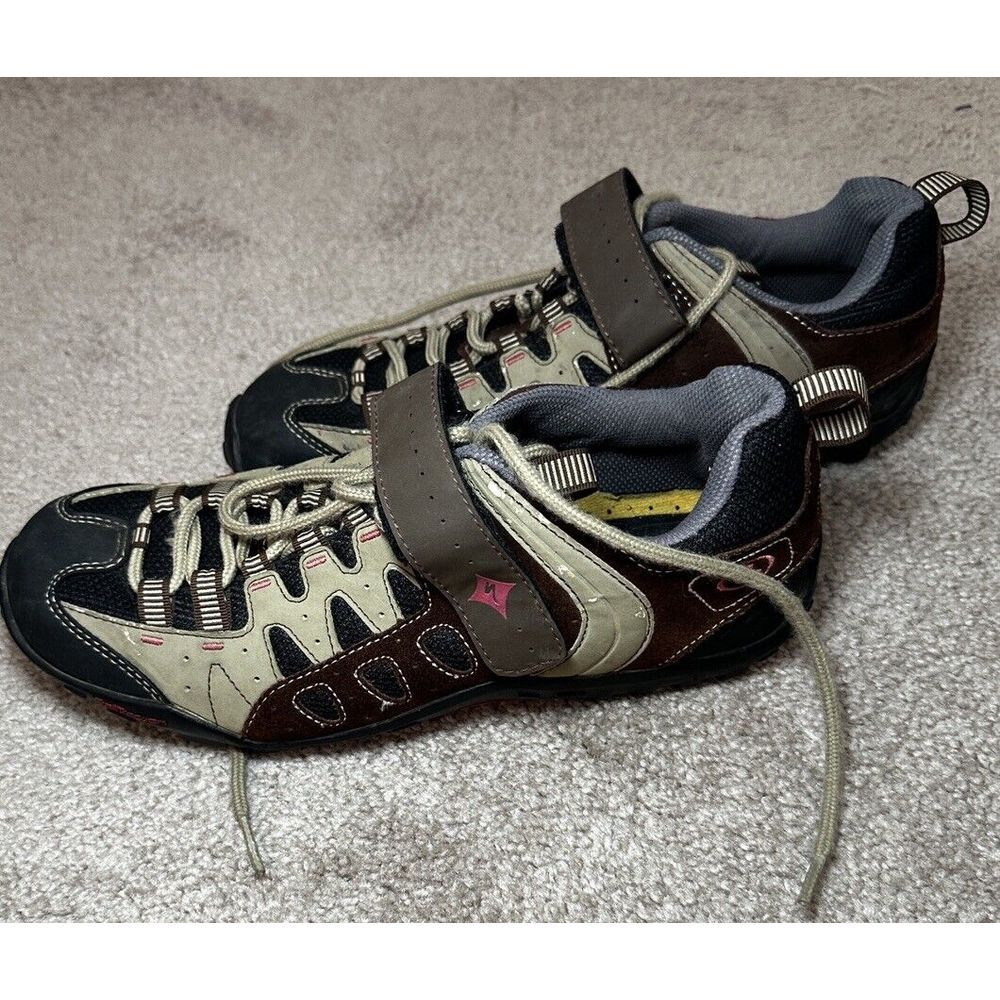 Specialized Cycling Shoes Women's Size 9 With Shimano SPD Cleat